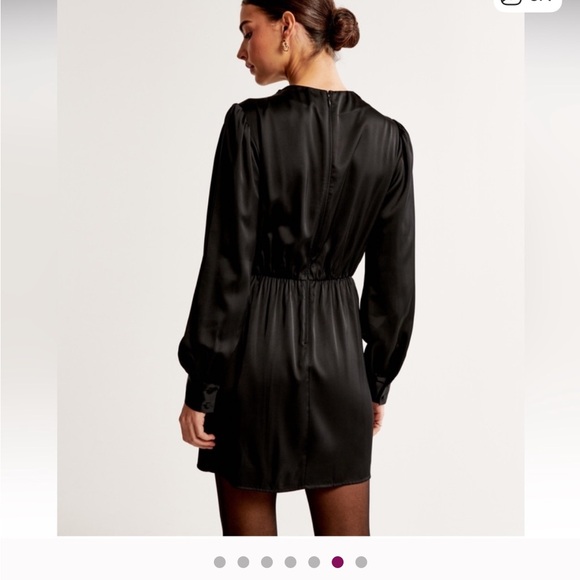 Abercrombie and Fitch Long-Sleeve Satin Draped High-Neck Mini Dress - Picture 2 of 8